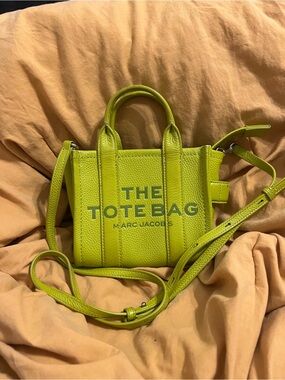 Marc Jacobs The Tote Bag - mini Lime Green Women’s Crossbody Tote